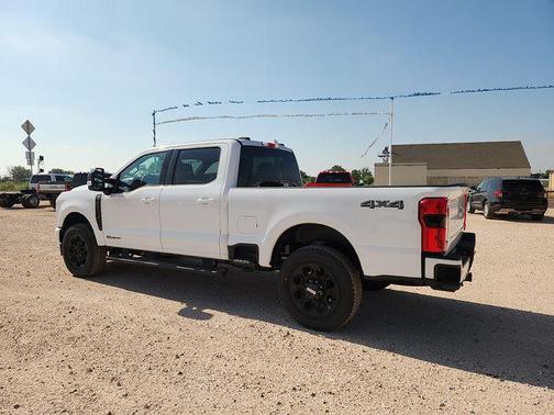 OXFORD WHITE 2026 Ford F-250 Lariat