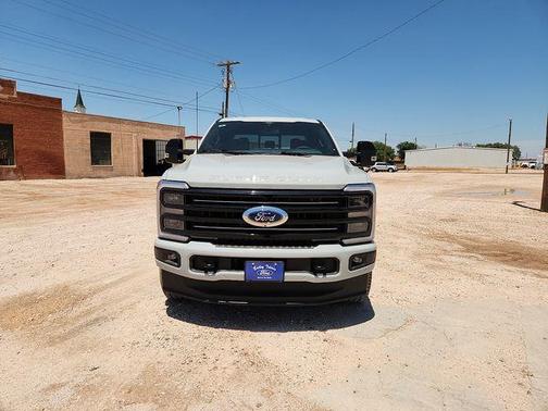 AVALANCHE 2026 Ford F-250 Platinum