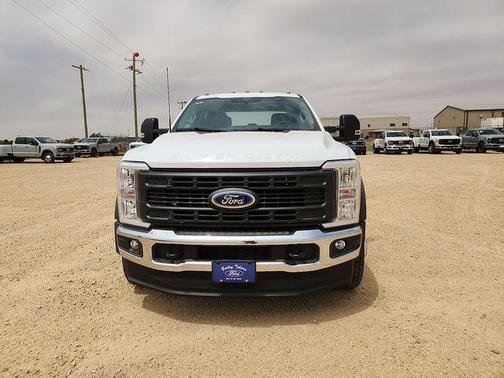 OXFORD WHITE 2026 Ford F-450 XL
