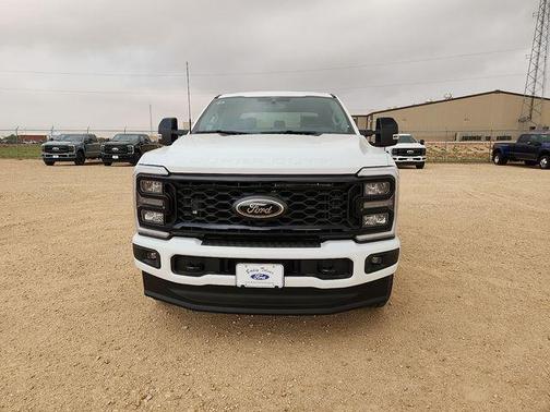 OXFORD WHITE 2026 Ford F-250 Lariat