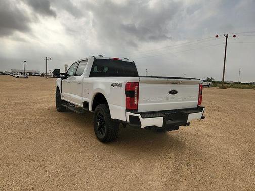 OXFORD WHITE 2026 Ford F-250 Lariat