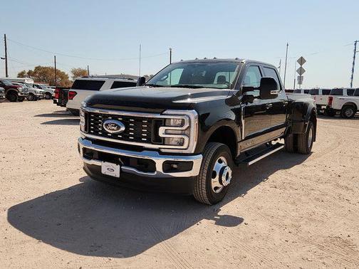 Agate Black Metallic 2026 Ford F-350 Lariat