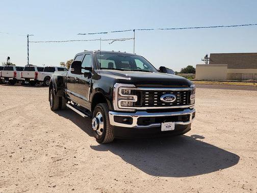 Agate Black Metallic 2026 Ford F-350 Lariat