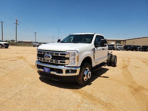 OXFORD WHITE 2026 Ford F-350 XL