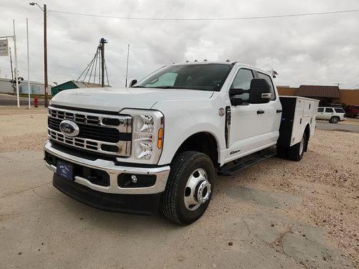OXFORD WHITE 2026 Ford F-350 XL