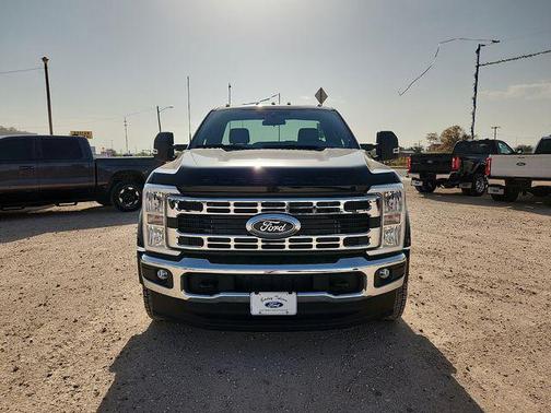 Agate Black Metallic 2027 Ford F-450 XL