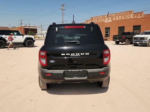 Shadow Black 2026 Ford Bronco Sport Outer Banks