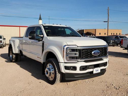 2026 Ford F-450 Platinum