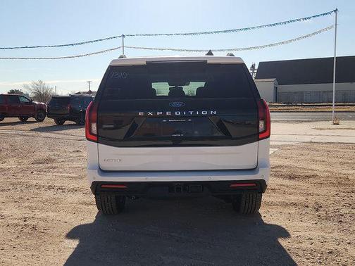 2026 Ford Expedition Active