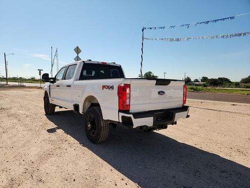 OXFORD WHITE 2026 Ford F-250 XL