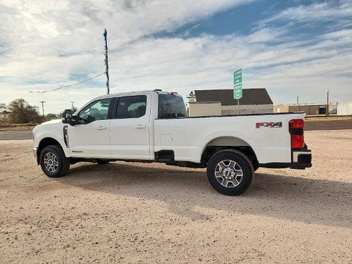 Star White Metallic Tri-Coat 2026 Ford F-250 Lariat