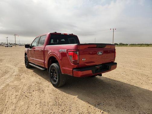 Ruby Red Metallic Tinted Clearcoat 2026 Ford F-150 XLT