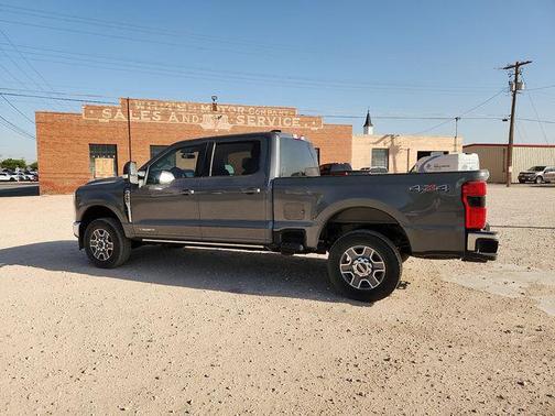 Carbonized Gray Metallic 2026 Ford F-250 Lariat