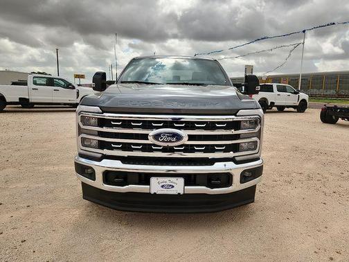 Carbonized Gray Metallic 2026 Ford F-250 Lariat