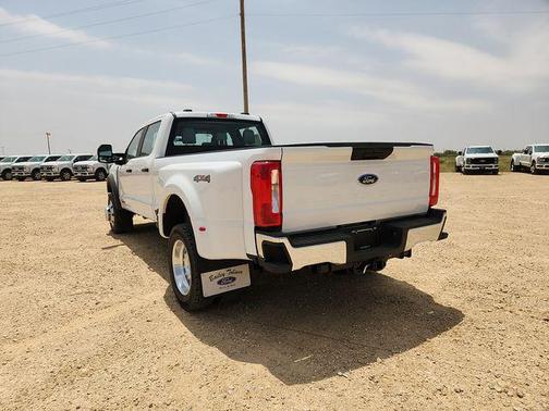 OXFORD WHITE 2026 Ford F-450 XL