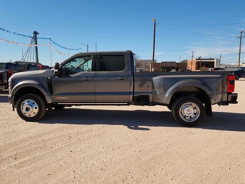 2026 Ford F-450 Platinum