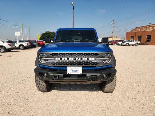 VELOCITY BLUE METALLIC 2026 Ford Bronco Badlands