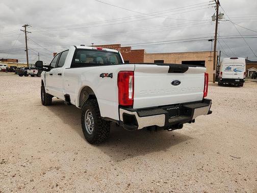 OXFORD WHITE 2026 Ford F-250 XL