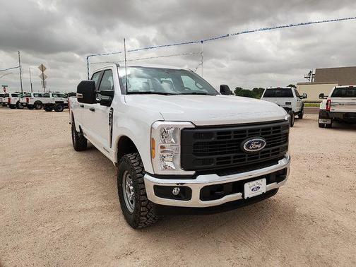 OXFORD WHITE 2026 Ford F-250 XL
