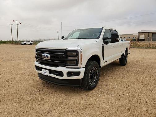 Star White Metallic Tri-Coat 2026 Ford F-250 Platinum