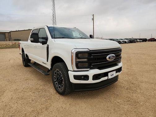 Star White Metallic Tri-Coat 2026 Ford F-250 Platinum