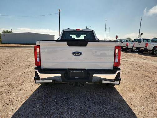 Oxford White 2026 Ford F-350 XL