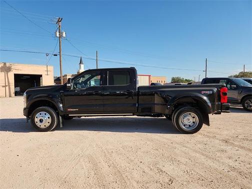 2026 Ford F-450 Platinum
