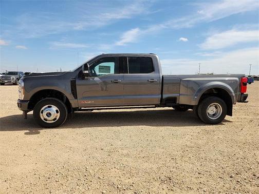 2025 Ford F-350 Lariat