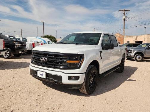 Oxford White 2026 Ford F-150 XLT