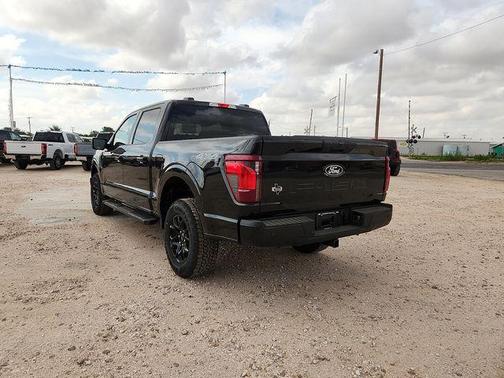 AGATE BLACK METALLIC 2026 Ford F-150 XLT