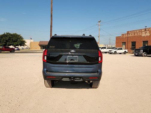 Nocturnal Blue Metallic 2027 Ford Expedition Tremor
