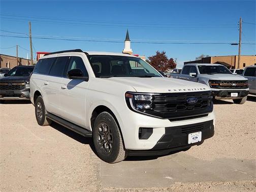 2025 Ford Expedition Max Active 4x4