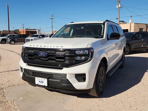 2025 Ford Expedition Max Active 4x4