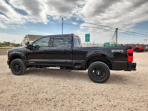 Agate Black Metallic 2026 Ford F-250 Lariat