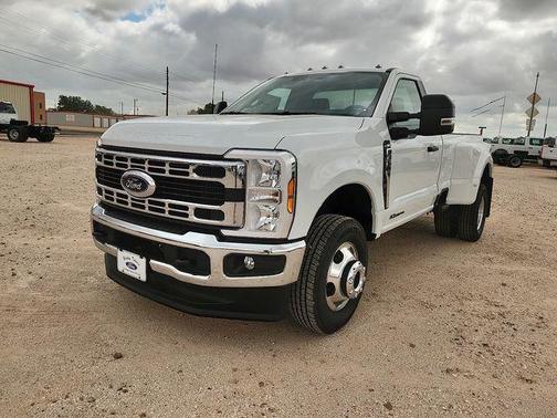 OXFORD WHITE 2026 Ford F-350 XLT