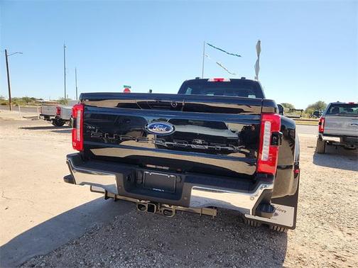 2026 Ford F-350 Lariat