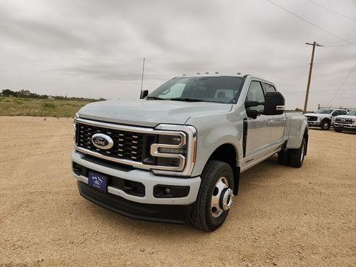 AVALANCHE 2026 Ford F-350 Platinum