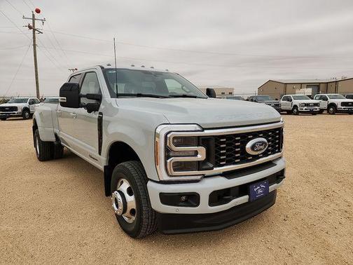 AVALANCHE 2026 Ford F-350 Platinum