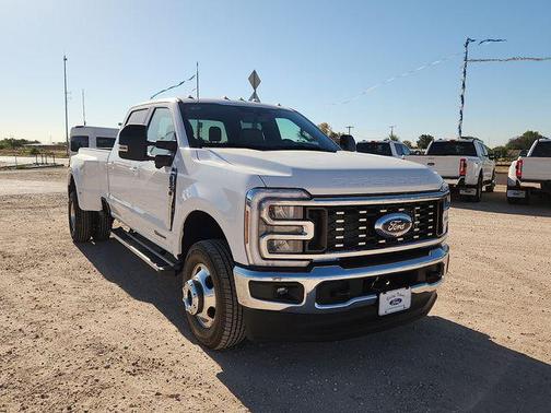 Oxford White 2026 Ford F-350 Lariat