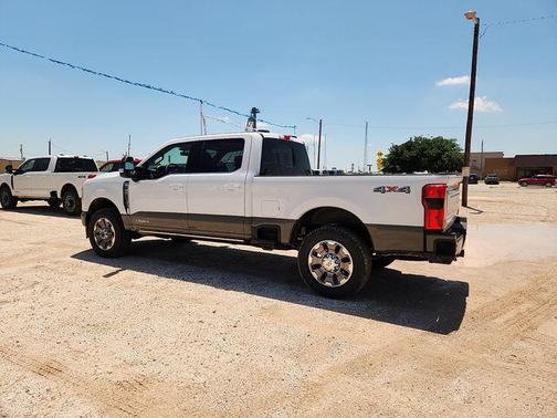 OXFORD WHITE 2026 Ford F-250 King Ranch