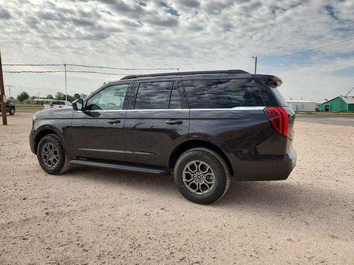 Dark Matter Gray Metallic 2026 Ford Expedition Active
