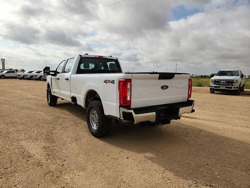 OXFORD WHITE 2026 Ford F-250 XL
