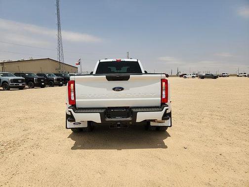 OXFORD WHITE 2026 Ford F-350 XL