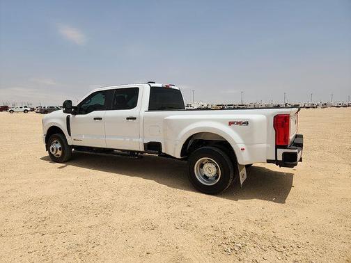 OXFORD WHITE 2026 Ford F-350 XL