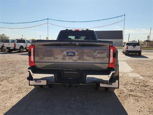 2026 Ford F-350 Lariat