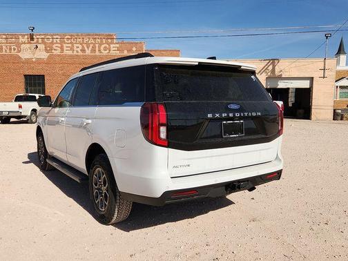 OXFORD WHITE 2026 Ford Expedition Active