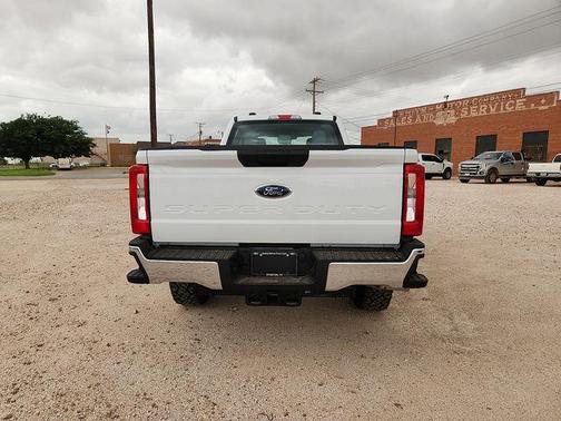 OXFORD WHITE 2026 Ford F-250 XL