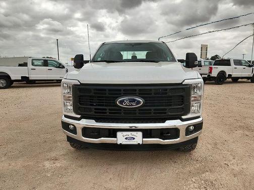 OXFORD WHITE 2026 Ford F-250 XL