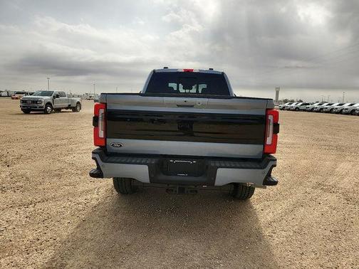 Glacier Gray Metallic Tri-Coat 2026 Ford F-250 Platinum