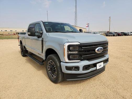 Glacier Gray Metallic Tri-Coat 2026 Ford F-250 Platinum
